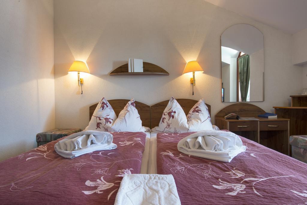 Penzion Pleso Strbske Pleso Bagian luar foto