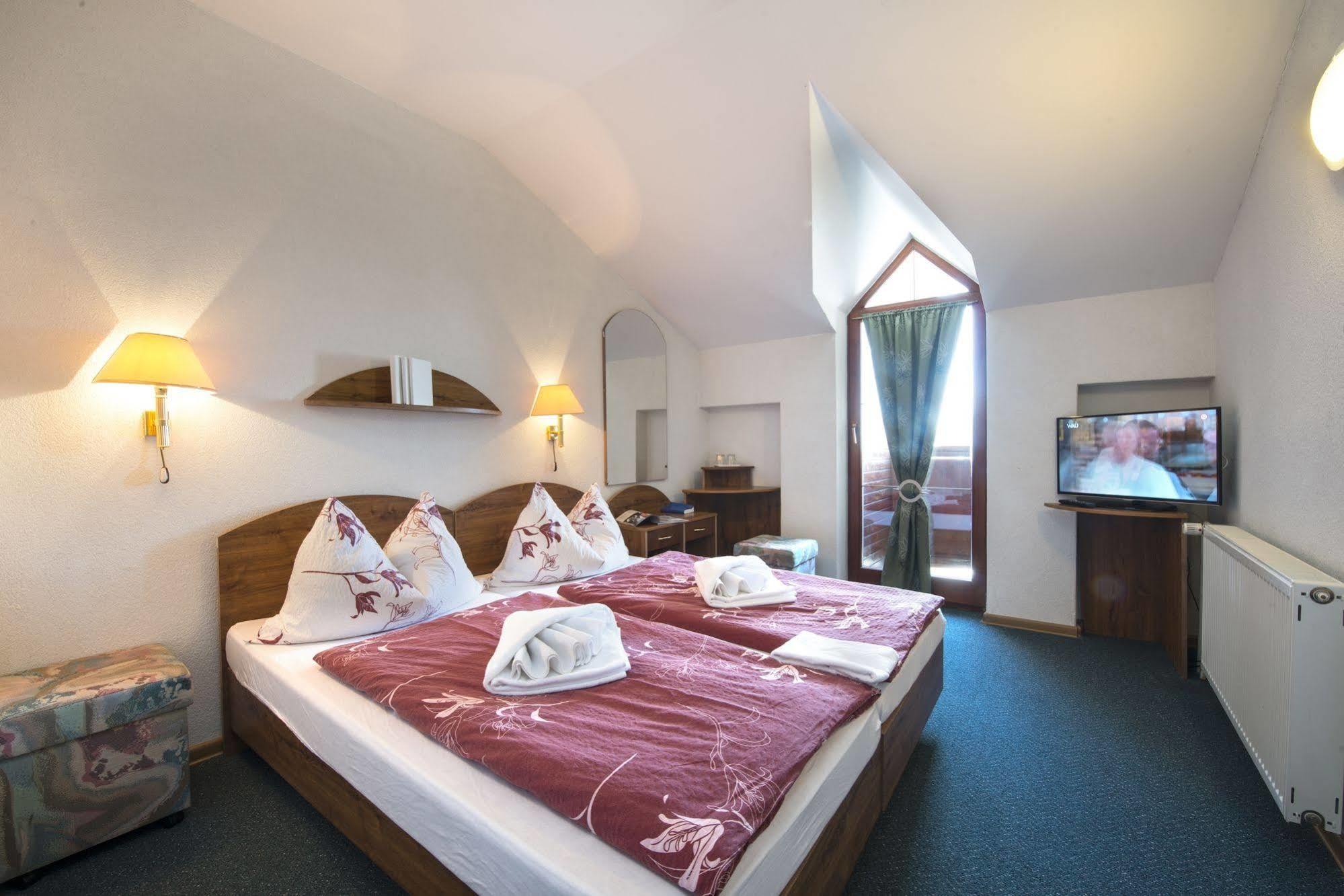 Penzion Pleso Strbske Pleso Bagian luar foto